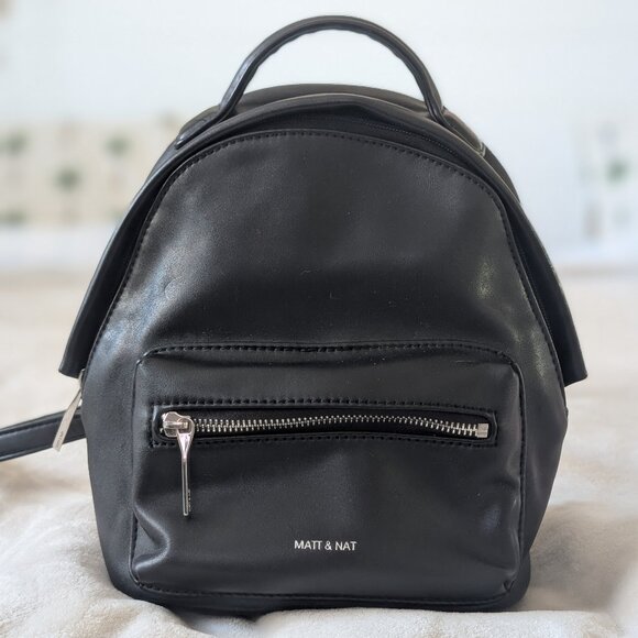 Matt & Nat Black mini back pack purse vegan leather - Picture 1 of 11